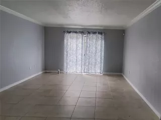 Photo #5: S5142571 Listing 