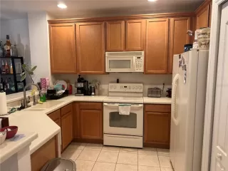 Photo #3: S5142631 Listing