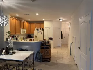 Photo #6: S5142631 Listing