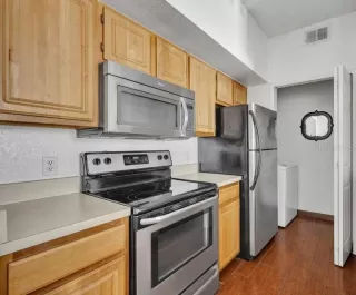 Photo #2: S5142751 Listing 