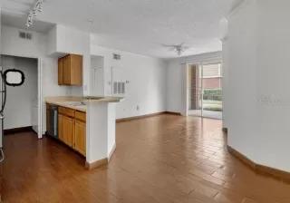 Photo #4: S5142751 Listing 