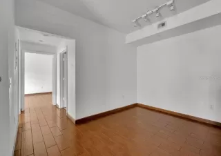 Photo #6: S5142751 Listing 