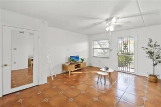 Photo #5: S5143051 Listing 