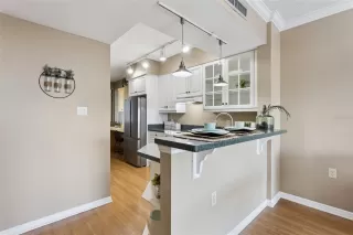 Photo #6: S5143106 Listing 