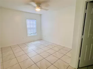 Photo #4: S5143352 Listing