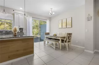 Photo #5: S5143436 Listing 