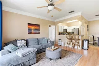 Photo #4: S5143460 Listing