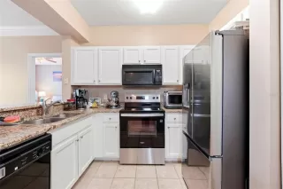 Photo #5: S5143460 Listing