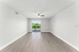 Photo #2: S5143466 Listing 