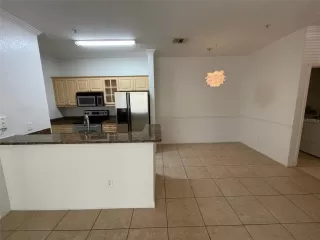 Photo #5: S5143669 Listing 