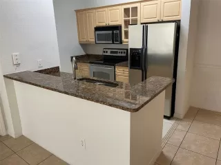 Photo #6: S5143669 Listing 