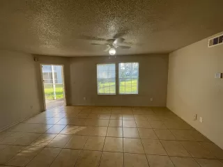 Photo #4: S5143697 Listing