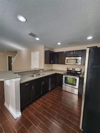 Photo #4: S5143789 Listing 