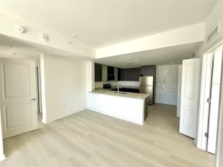 Photo #5: S5143984 Listing