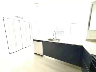 Photo #6: S5143984 Listing