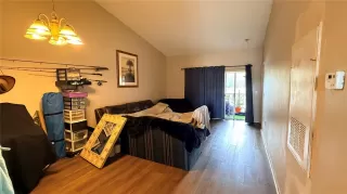 Photo #4: S5144156 Listing