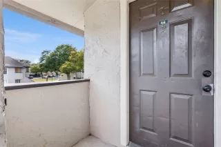 Photo #2: S5144196 Listing