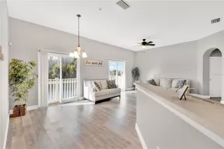 Photo #5: S5144225 Listing 