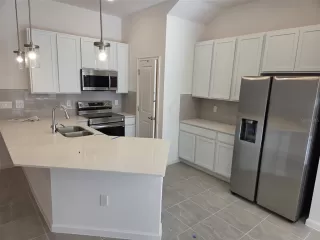 Photo #3: S5144429 Listing