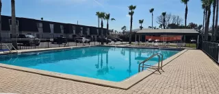 Photo #4: S5144589 Listing