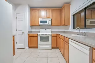 Photo #3: S5144735 Listing 