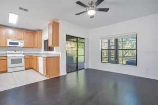 Photo #6: S5144735 Listing 