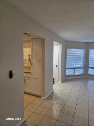 Photo #3: S5144861 Listing 