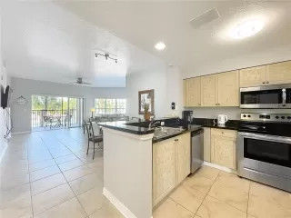 Photo #2: S5144929 Listing