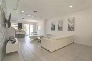 Photo #4: S5144991 Listing 