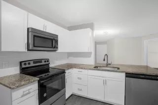 Photo #6: S5145611 Listing 