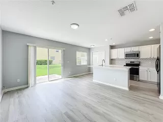 Photo #2: S5145819 Listing 