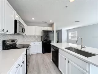 Photo #4: S5145819 Listing 