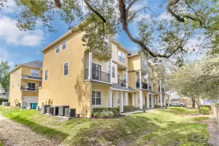 Photo #3: S5145888 Listing 