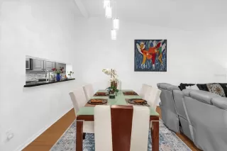 Photo #5: S5145891 Listing