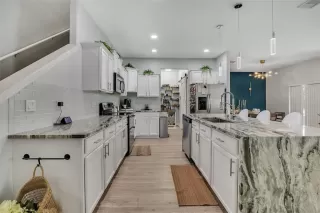 Photo #5: S5145918 Listing 