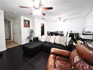 Photo #1: S5146257 Listing