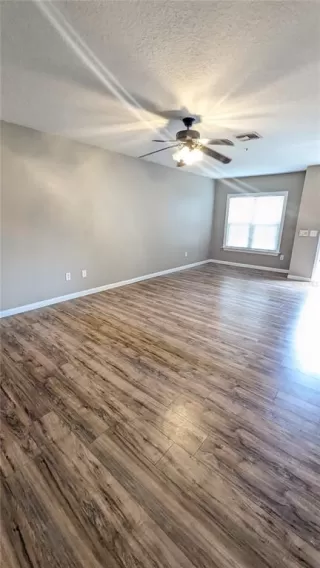 Photo #4: S5146338 Listing 