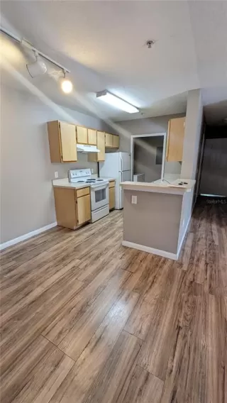 Photo #5: S5146338 Listing 