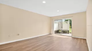 Photo #1: S5146352 Listing