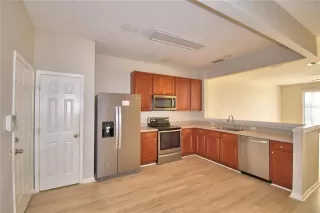 Photo #3: S5146421 Listing