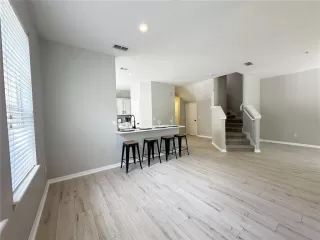 Photo #6: S5146422 Listing 