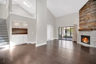 Photo #5: S5146437 Listing