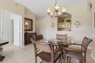 Photo #3: S5146787 Listing