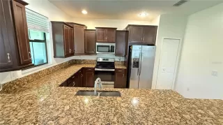 Photo #5: S5146793 Listing