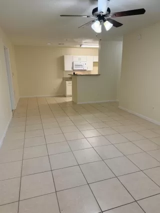 Photo #3: S5146891 Listing