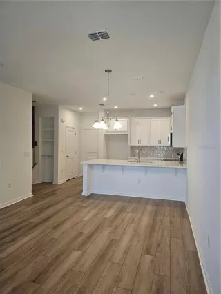 Photo #3: S5147006 Listing 