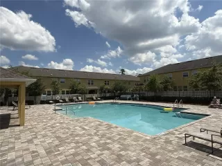 Photo #2: S5147191 Listing