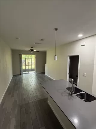 Photo #5: S5147191 Listing