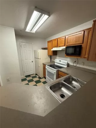 Photo #2: S5147345 Listing 