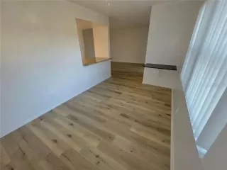 Photo #2: S5147822 Listing